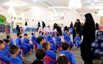 ۲۰ سال آموزش کلام وحی؛ از مسجد محله تا بحرین