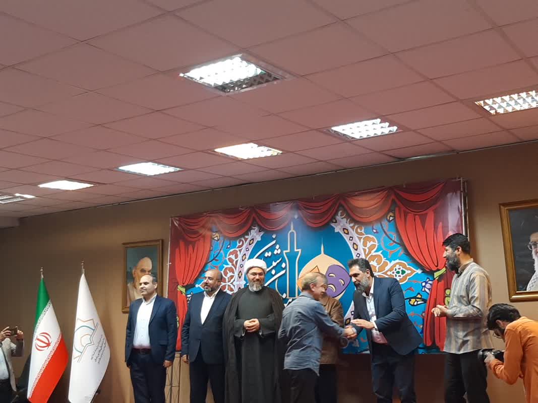 تئاتر «شبستان» توانست ذائقه مساجد را تغییر دهد/رویشهای شبستان واقعی بود نه فِیک