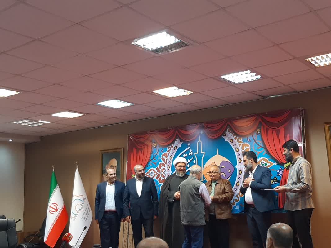 تئاتر «شبستان» توانست ذائقه مساجد را تغییر دهد/رویشهای شبستان واقعی بود نه فِیک