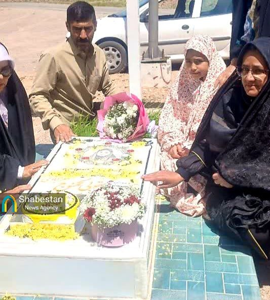 زینب؛ دختر اردیبهشت| به ماه نگاه کنید، دستتان را میگیرم