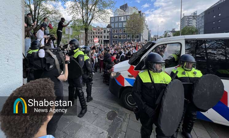 ادامه تحصن دانشجویان دانشگاه آمستردام هلند از غزه+ عکس