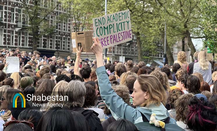 ادامه تحصن دانشجویان دانشگاه آمستردام هلند از غزه+ عکس