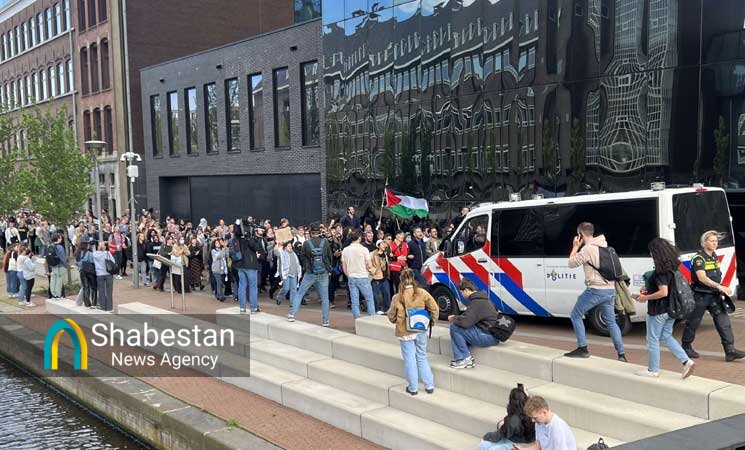 ادامه تحصن دانشجویان دانشگاه آمستردام هلند از غزه+ عکس
