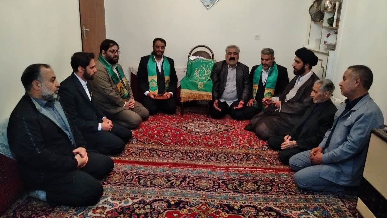 دیدار خانواده شهید رحیمی با کاروان سفیران کریمه اهل بیت(س) در کرمانشاه