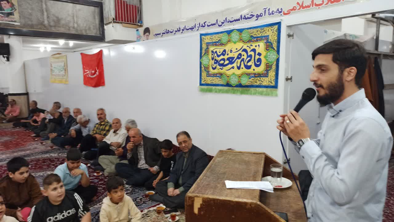 جشن آغاز دهه کرامت در مسجد امام حسن عسکری (ع) رشت برگزار شد