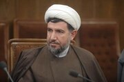 آستان فاطمی مهمترین محور تحولات سیاسی در تاریخ معاصر ایران