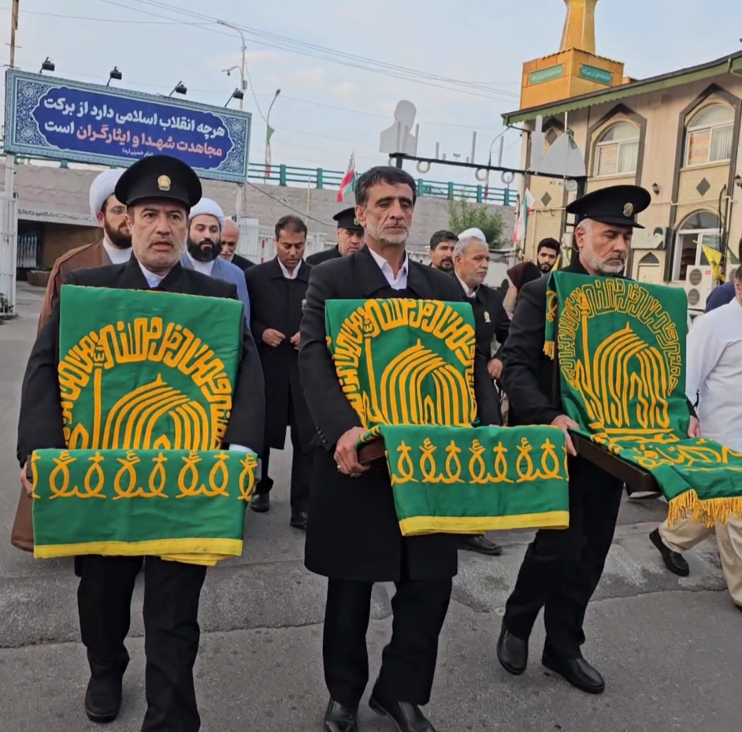 زیر سایه این خورشید کسی گم نمی‌شود