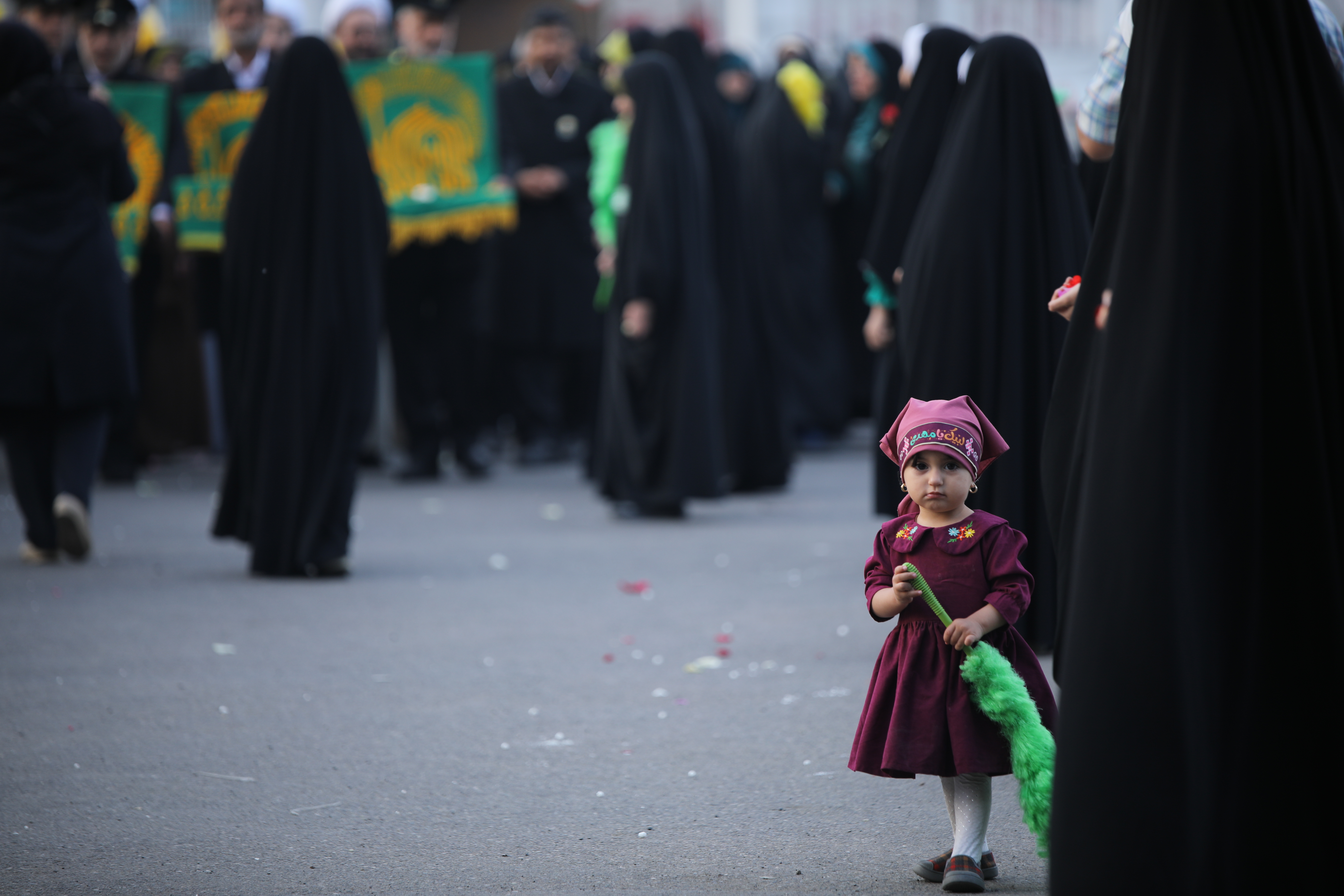 زیر سایه این خورشید کسی گم نمیشود