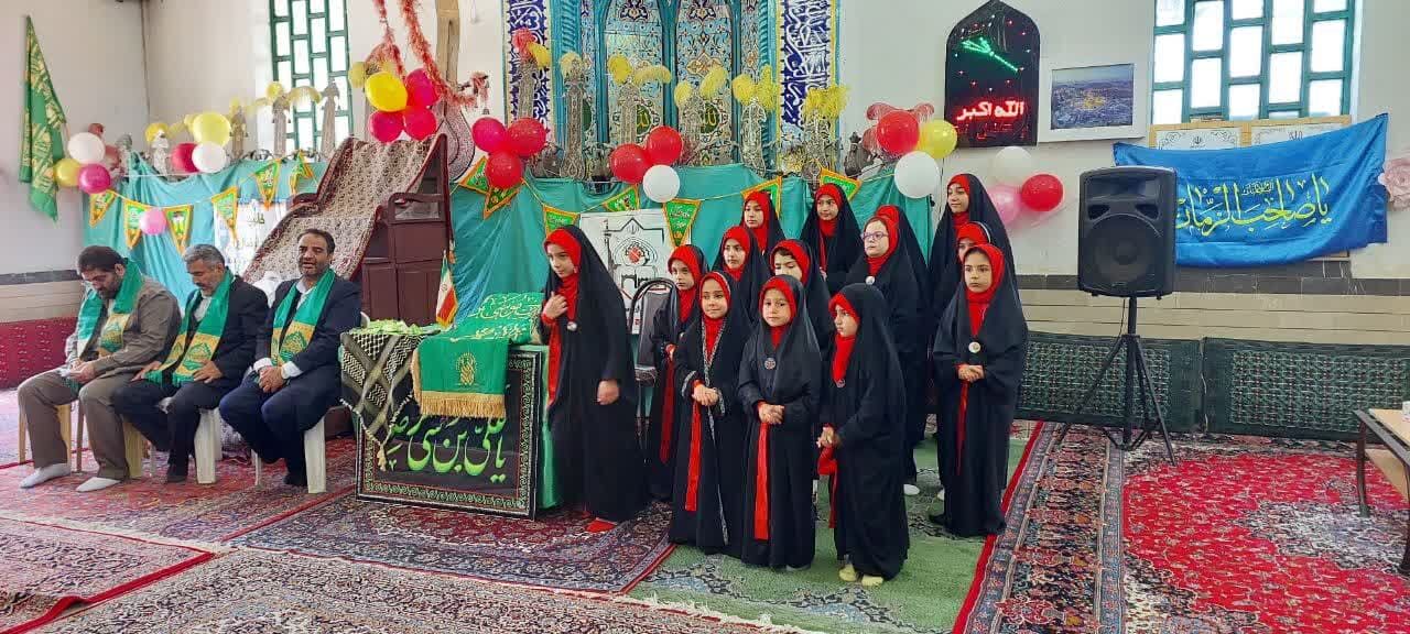 برگزاری نشست الگو سازی از سیره حضرت معصومه (س) برای دختران مسجدی