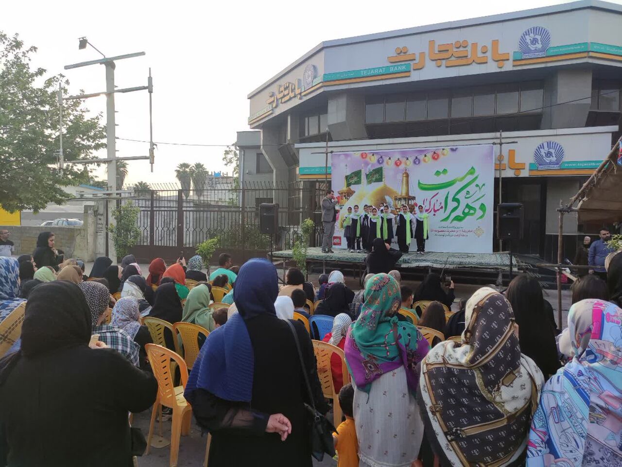 توسعه سطح معرفتی مردم نسبت به اهل بیت مهترین وظیفه است