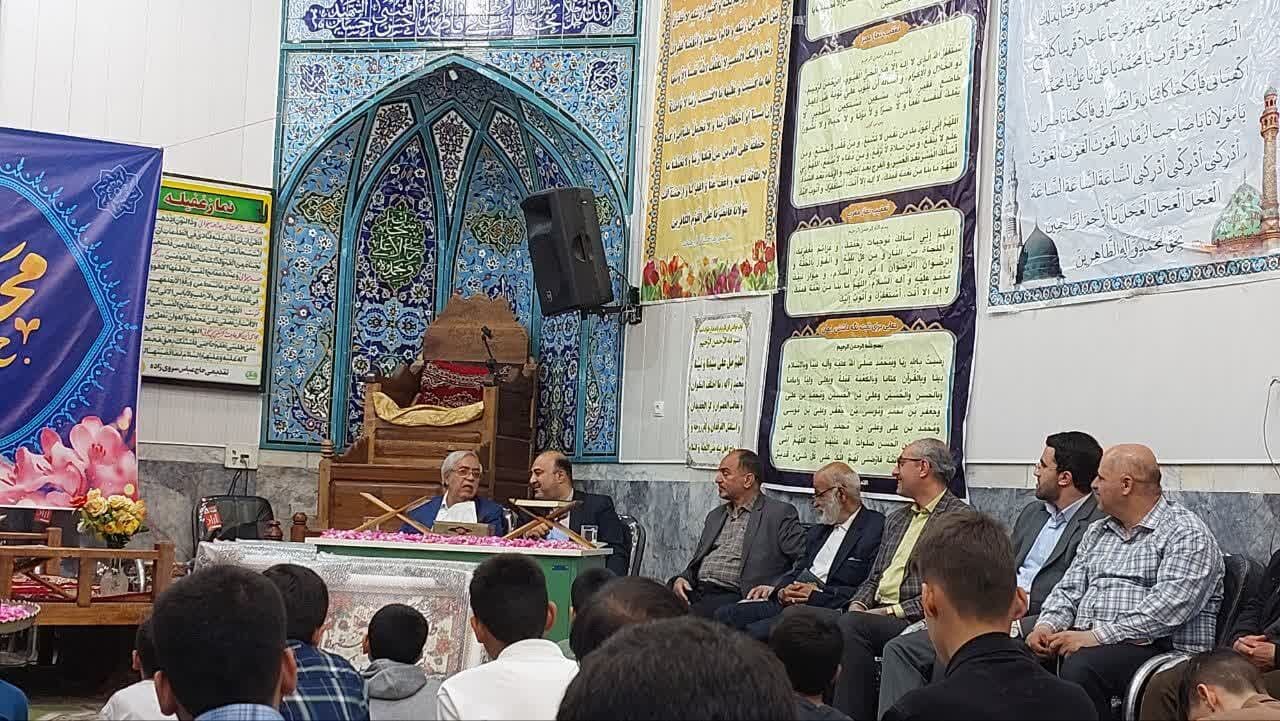 برگزاری محفل قرآنی با حضور قاریان بینالمللی در روستای دُرّه کاشان