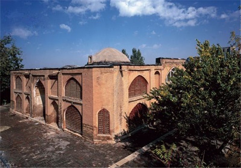 امامزادگان ذخایر الهی بر روی زمین/ وجود ۲۱۳ بقعه متبرکه و امامزاده در استان همدان