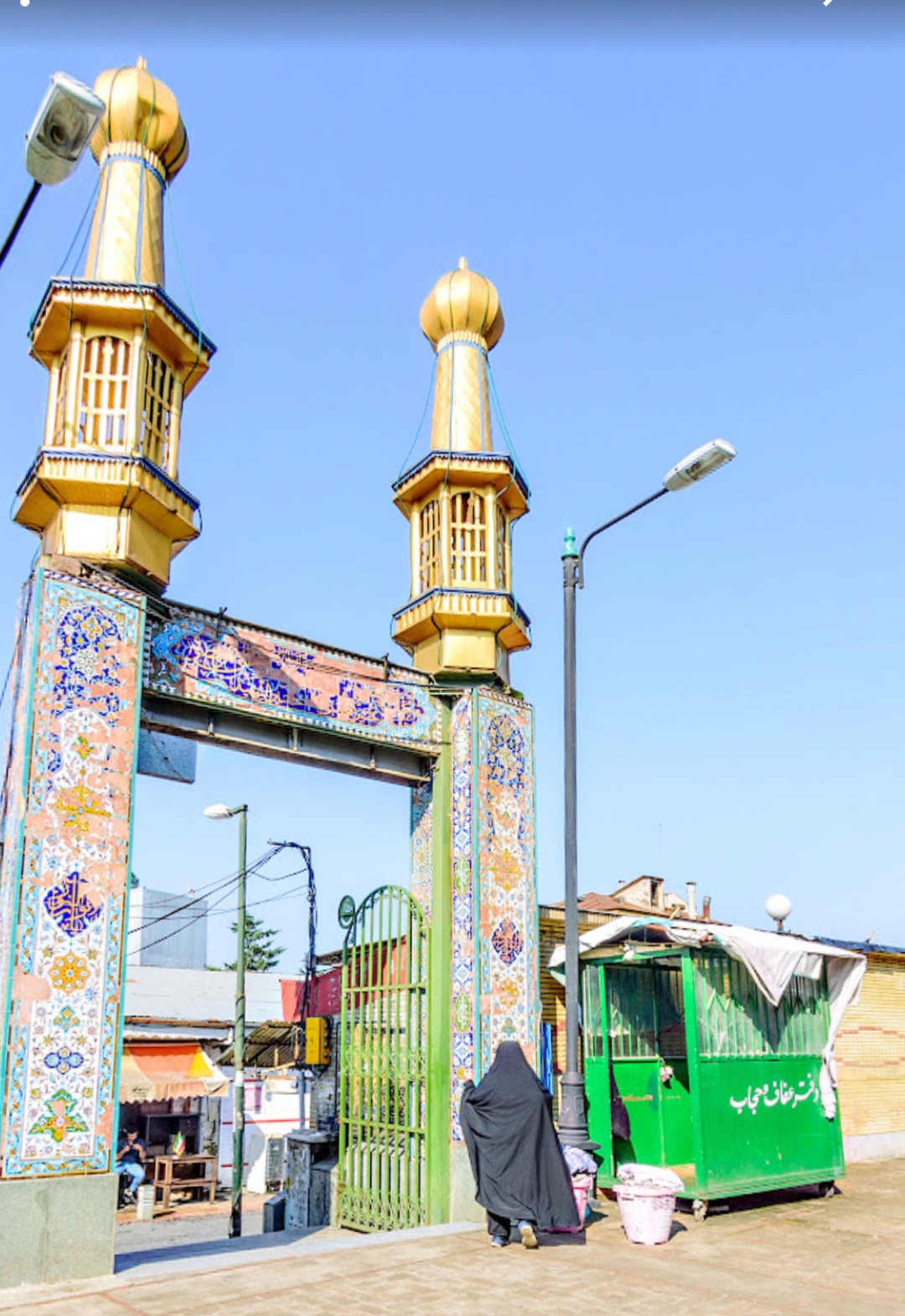 خواهر امام، امامزادهای برای دلتنگیهای بی وقفه