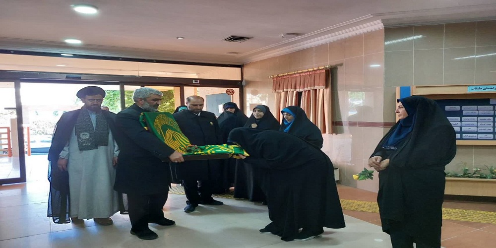 شاعران متعهد در احیای آثار اهل بیت (ع) همواره اثرگذار بودهاند