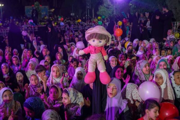 جشنی به وسعت عشق بچهها به بابارضا