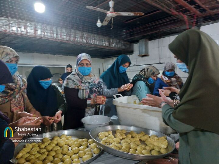 پذیرایی کرمانی‌ها از هزاران زائر و مجاور آستان قدس رضوی در ایام میلاد امام رئوف