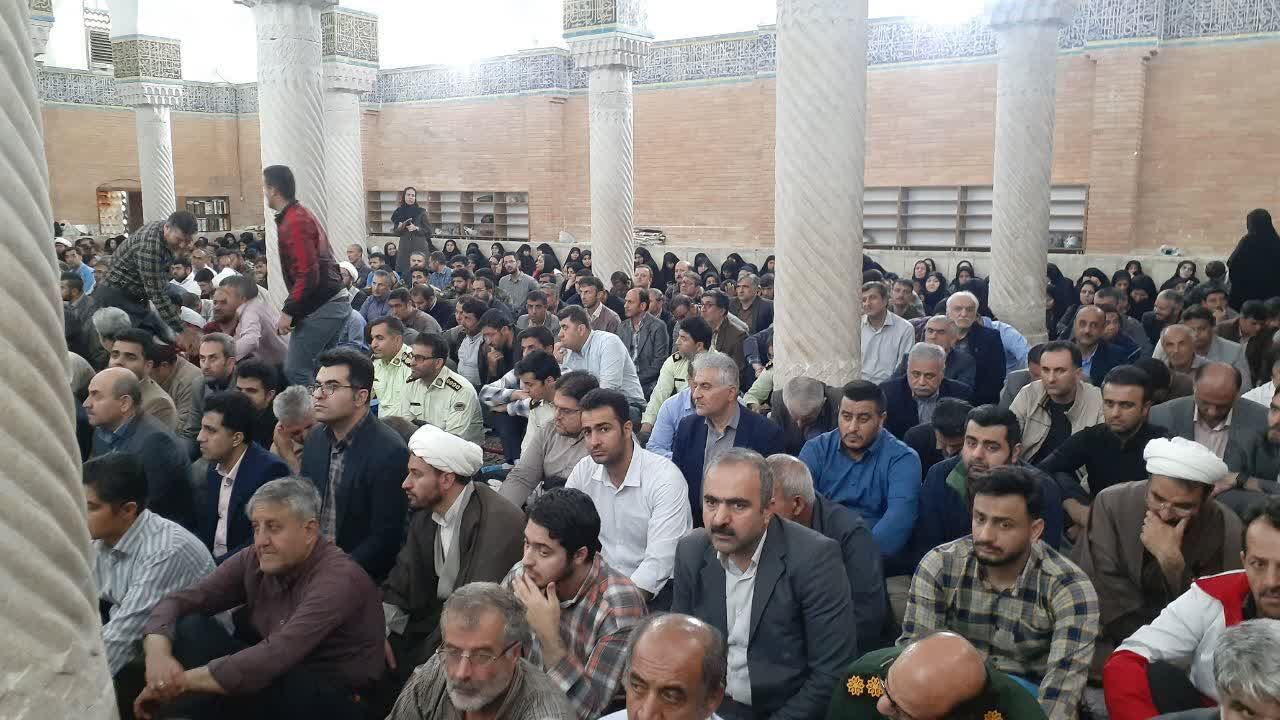 بزرگداشت شهیدان راه خدمت در مسجد جامع سنندج برگزار شد