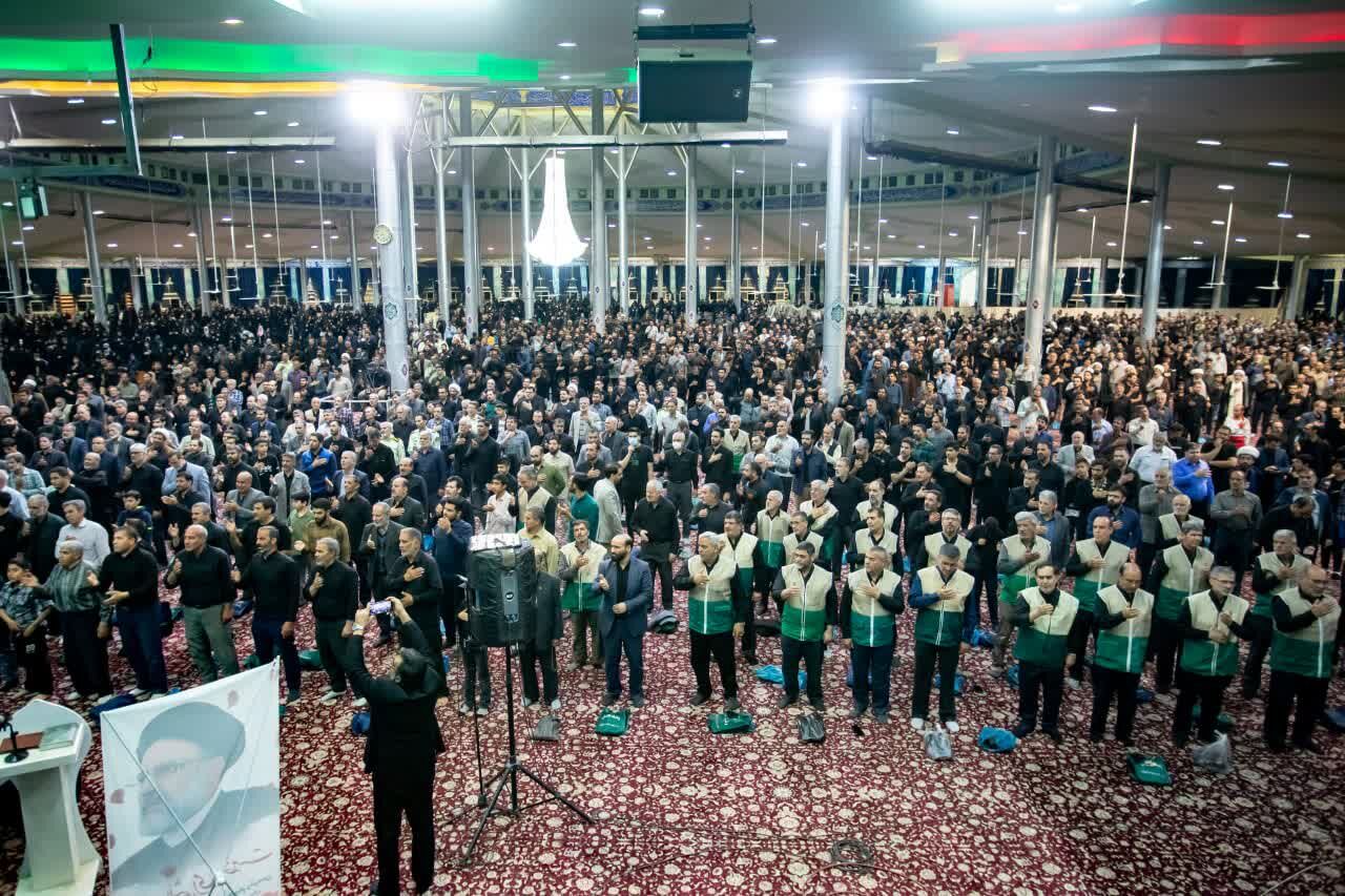 آیتالله رئیسی همواره در حال خدمت به مردم و محرومان بودند