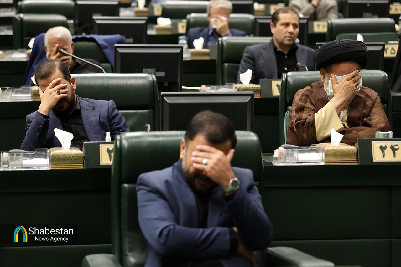 برگزاری مراسم گرامیداشت یاد رئیس جمهور شهید و هیأت همراه در مجلس