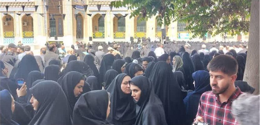 ختم۱۴۰۰۰صلوات هدیه به روح پاک مرد خدمت خادم الرضا و یارانش