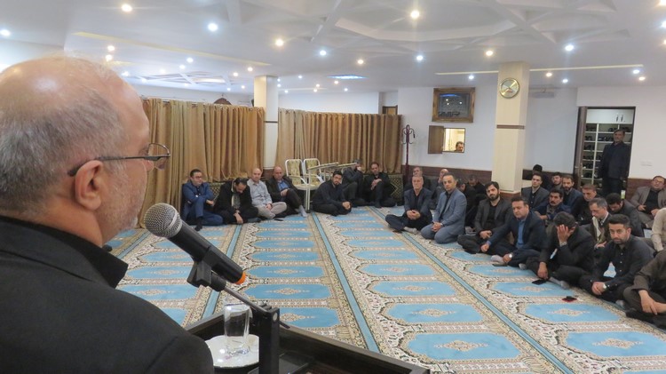 دل در مصیبتهای بزرگ با خواندن قرآن و دعا آرامش میگیرد