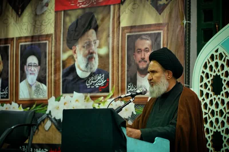 حضور پرشور افغانستانی های مقیم استان سمنان در مراسم بزرگداشت شهدای خدمت