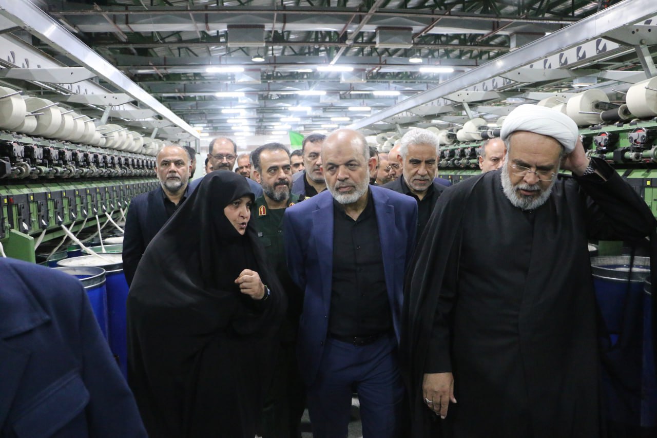 رییس جمهور صدای کارخانه پوشش را می شنود