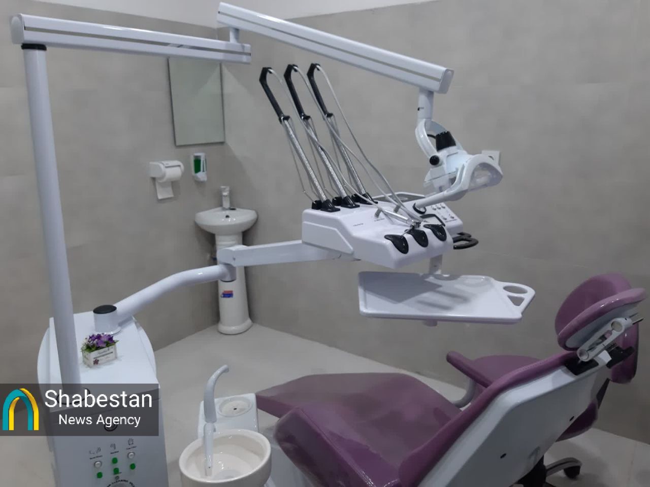 یک مرکز دندانپزشکی در طبقه فوقانی مسجد امام سجاد علیهالسلام کرمان افتتاح شد
