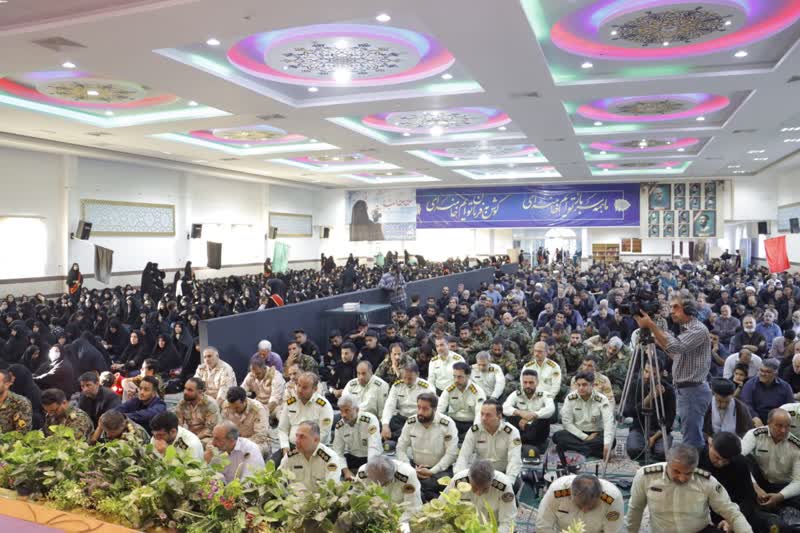 افراد در تراز انقلاب اسلامی در میدان چهاردهمین دوره انتخابات ریاست جمهوری حضور پیدا کنند