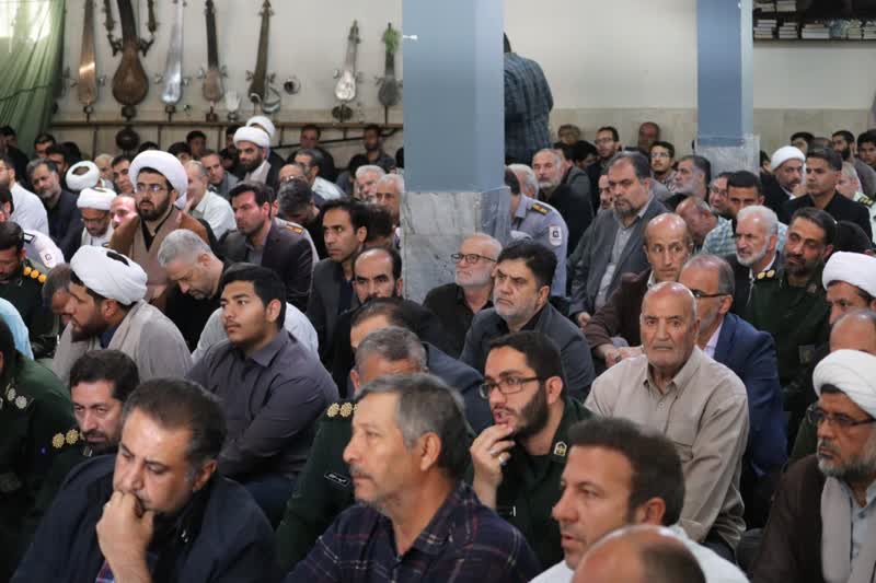 تواضع رئیس جمهور ستودنی بود