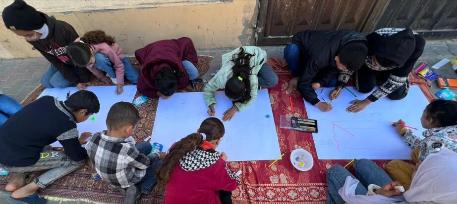 ساختمانهای تاریخی بمباران شده غزه در نقاشی کودکان فلسطینی