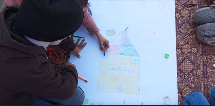 ساختمانهای تاریخی بمباران شده غزه در نقاشی کودکان فلسطینی