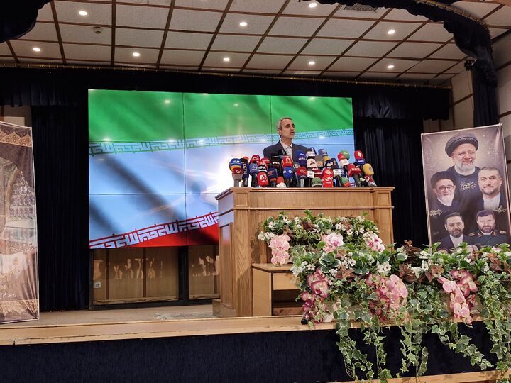 شور انتخاباتی در میدان فاطمی/ کدام چهرههای مشهور به وزارت کشور آمدند؟