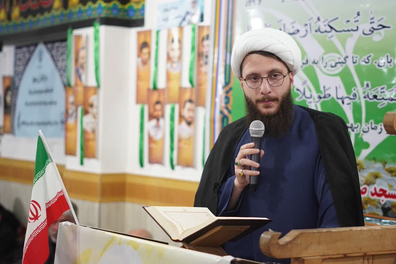 پیشگامی «کانون ولایت» در لبیک به فرمان رهبری