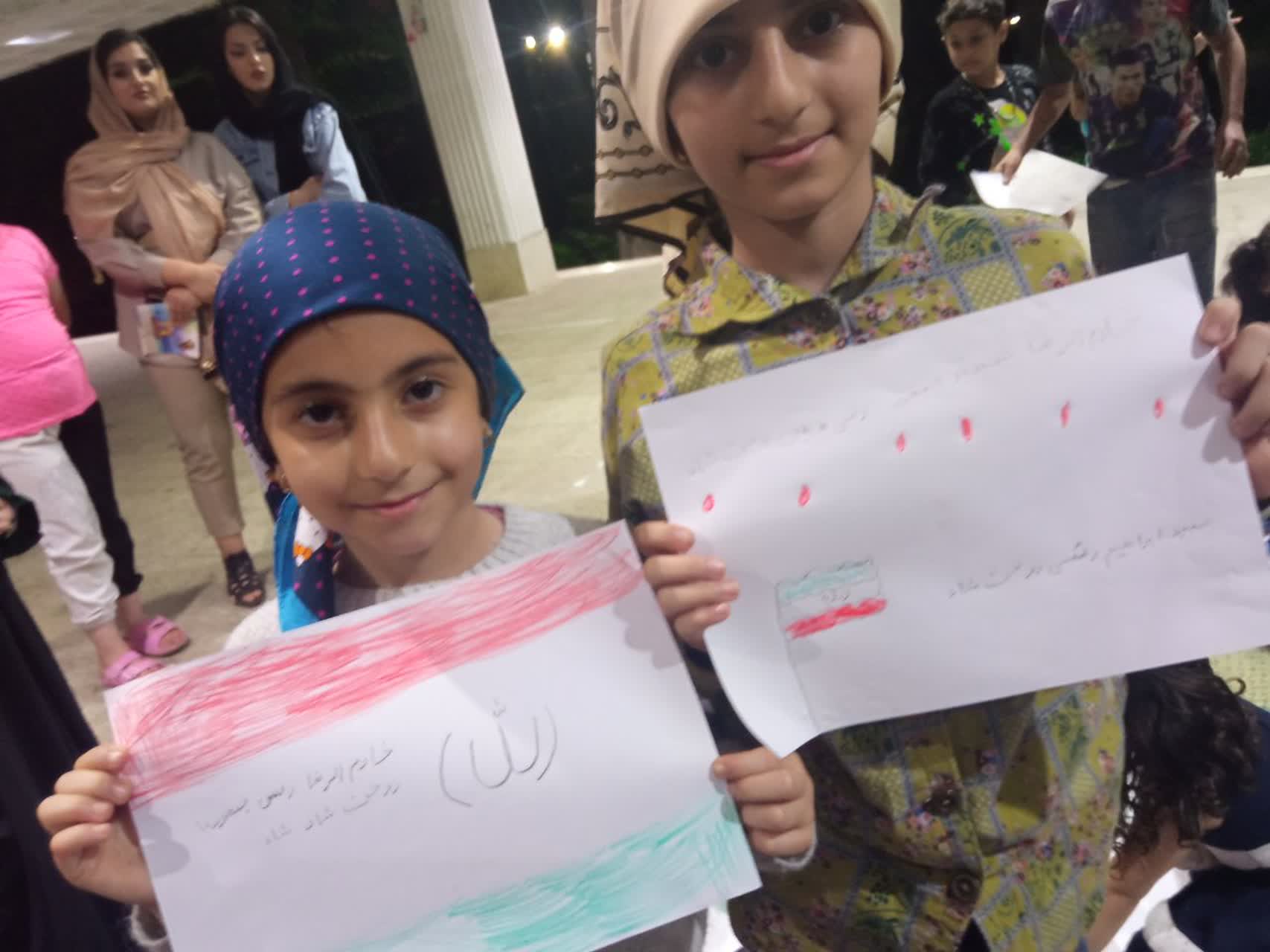 اندوه کودکانه در قاب نقاشی «شهید جمهور»