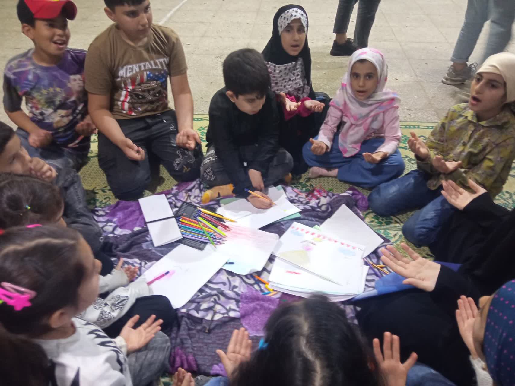 اندوه کودکانه در قاب نقاشی «شهید جمهور»