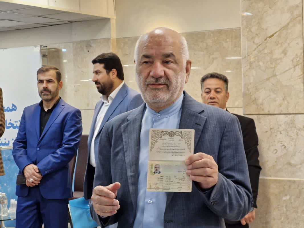 پایان ثبتنام داوطلبان کاندیداتوری ریاست جمهوری/ آخرین نفراتی که به وزارت کشور آمدند