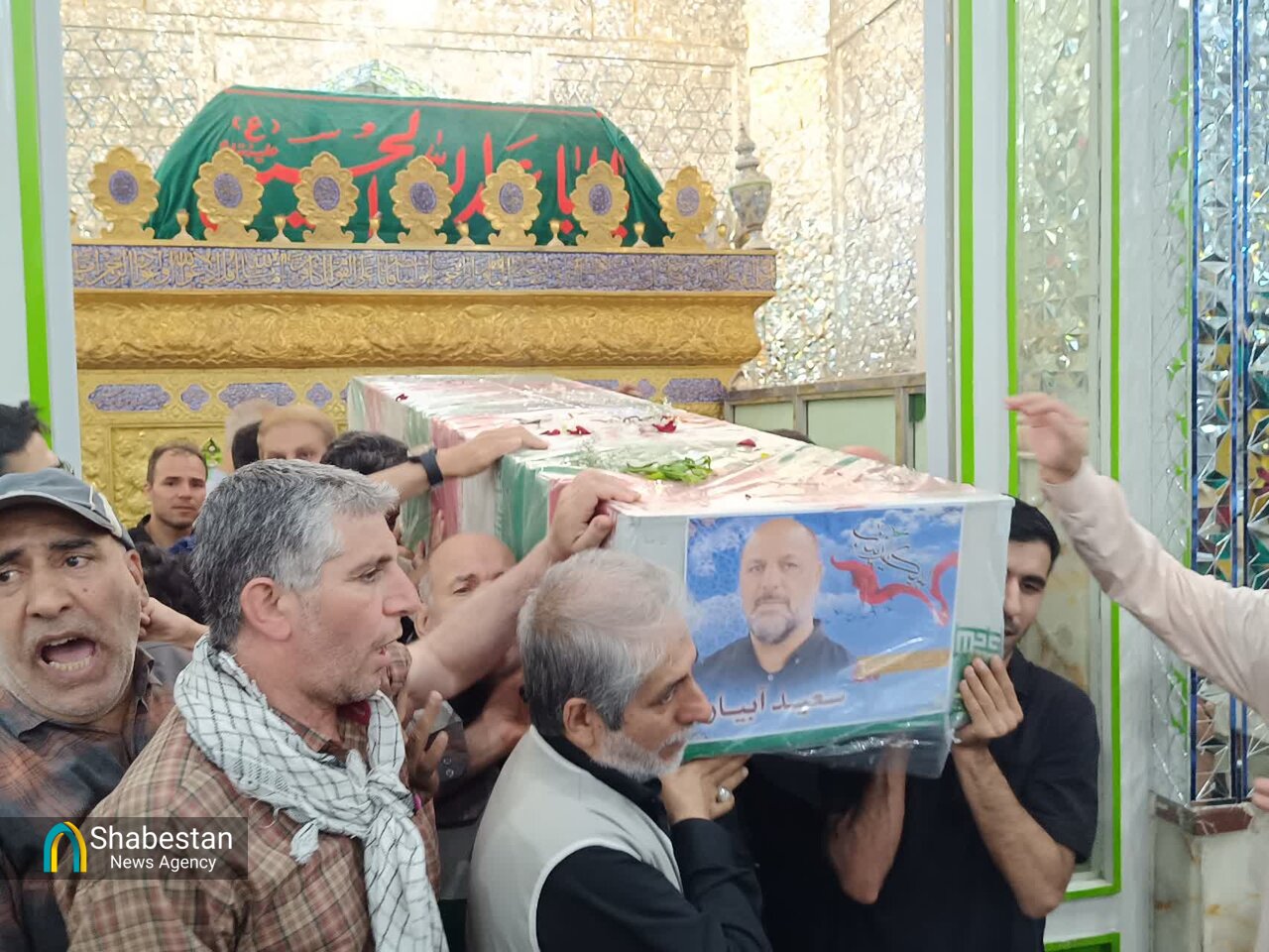 آیین تشییع پیکر مطهر شهید مدافع حرم حسین آبیار به روایت تصویر