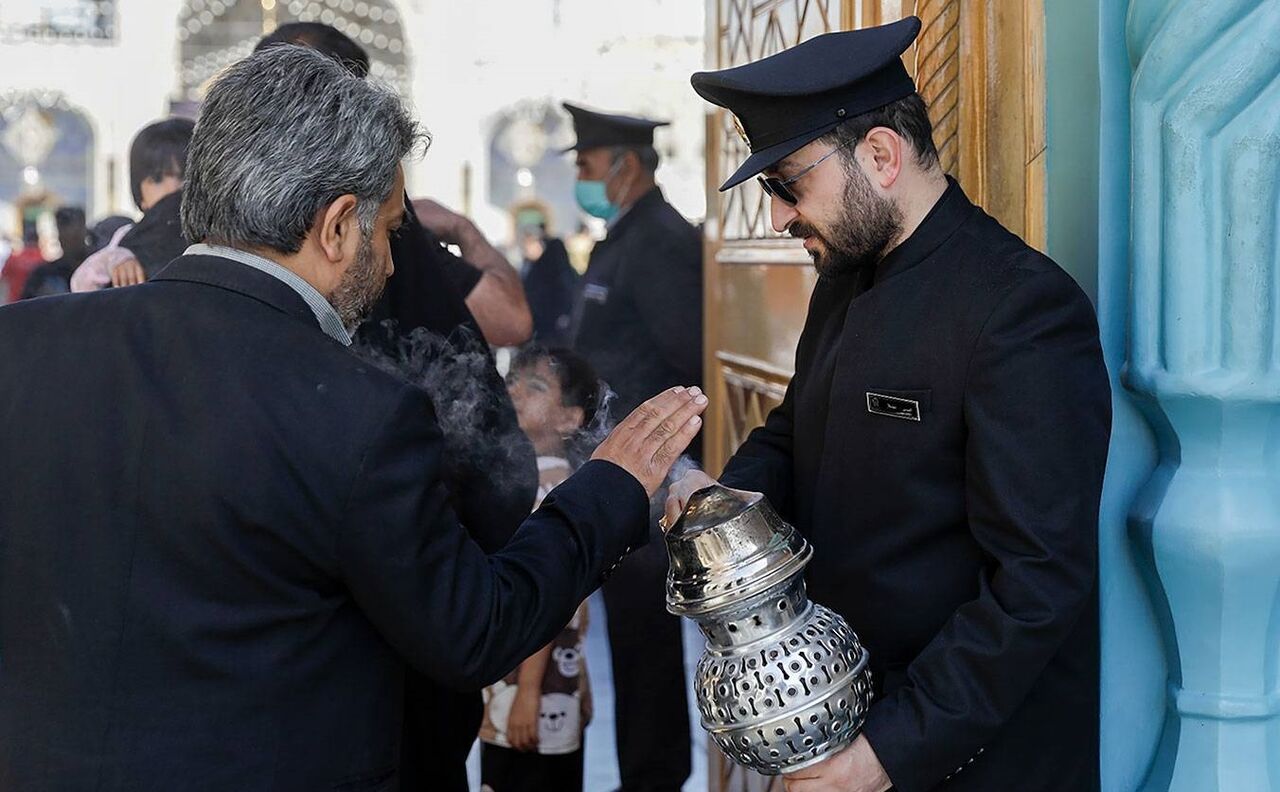 مشهدالرضا در سوگ ابن الرضا(ع)