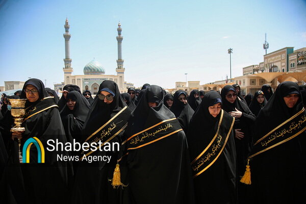 دسته عزاداری خادمان حرم حضرت معصومه(س) در آستانه سالروز شهادت امام جواد(ع)