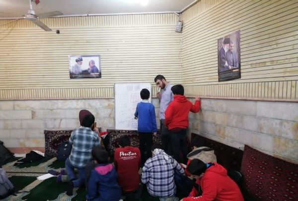 کار این مسجد و اهالیاش پیوند قلبها است