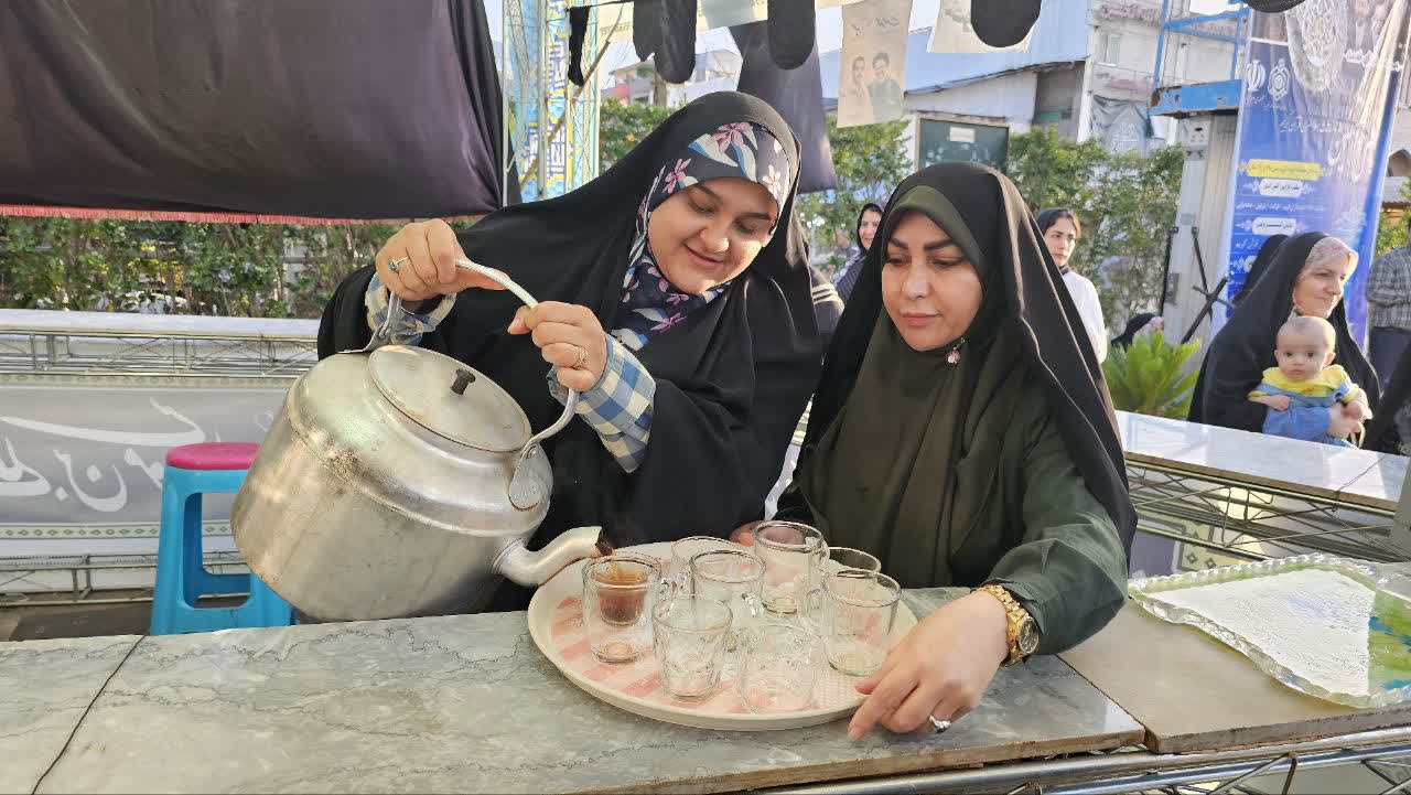 چایی با طعم رسانه/ وقتی چایخانه حرم را بانوان خبرنگار دست میگیرند