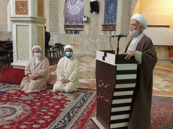 برکات ۳۰ سال حضور آیتالله طهمحمدی در مسجد انصارالمهدی(عج)