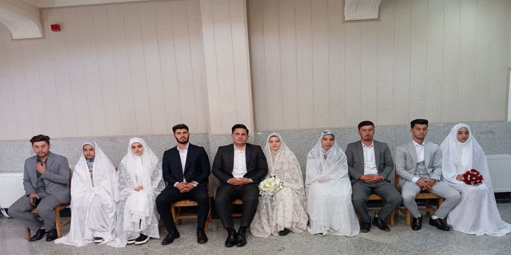 جشن وصال ۵ زوج مسجدی در نقده برگزار شد