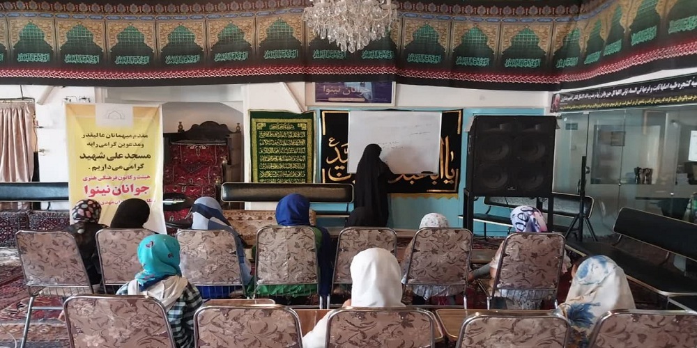 اوقات فراغت ویژه نوجوانان و جوانان در مسجد علی شهید ارومیه