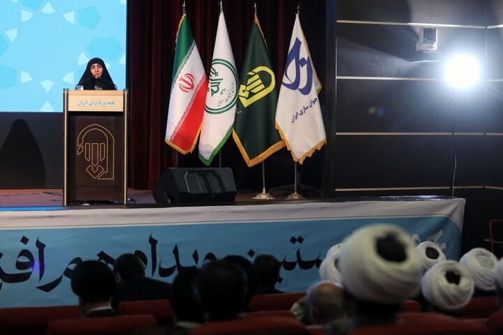 در موضوع جمعیت باید دو رکن امام و امت را پای کار بیاوریم