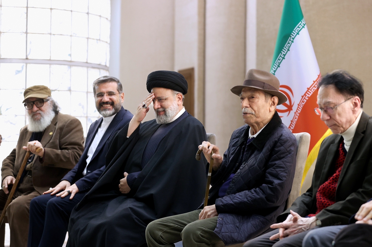 محرومیتزدایی شهید جمهور از چهره فرهنگ و هنر