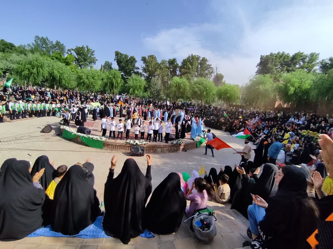 تصویربرداری نماهنگ حلقه وصل با حضور یکهزارنفر انجام شد