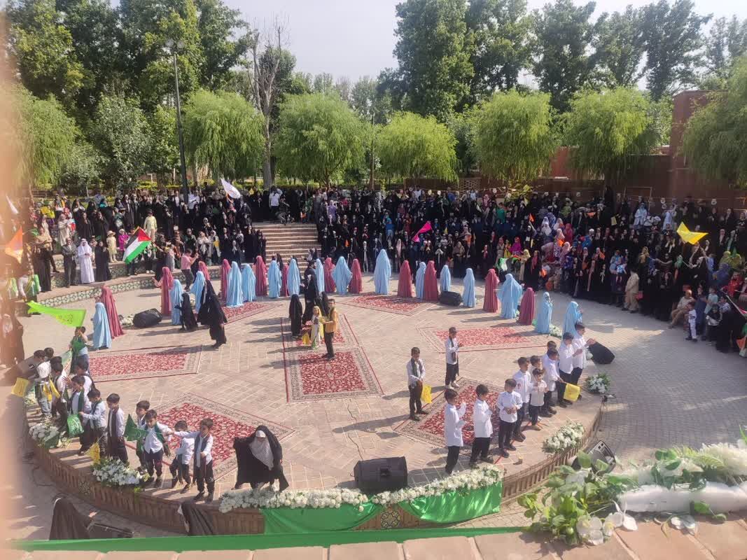 تصویربرداری نماهنگ حلقه وصل با حضور یکهزارنفر انجام شد