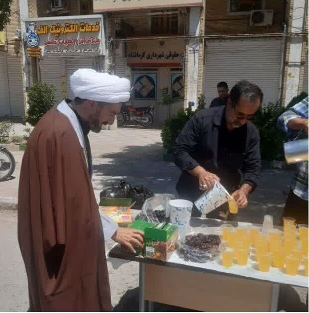 برپایی ایستگاه صلواتی بمناسبت شهادت امام باقر (ع) در مسجد جامع کرمانشاه